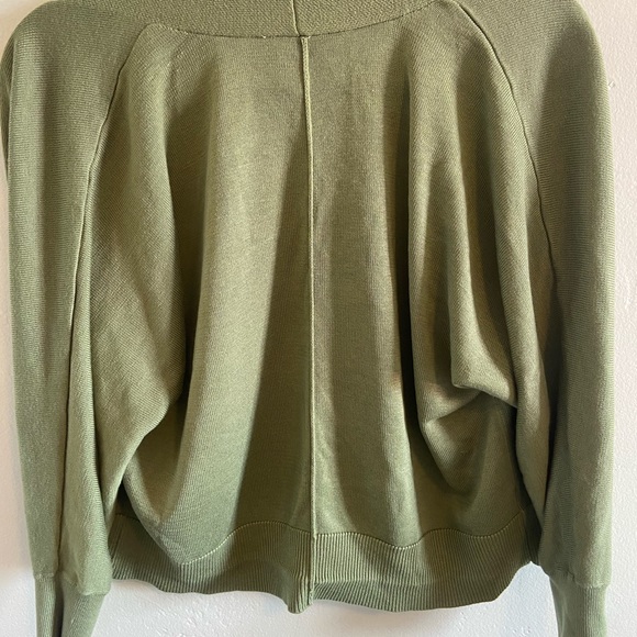 Women’s Small ‘The Loft’ Green Sweater - Picture 4 of 7